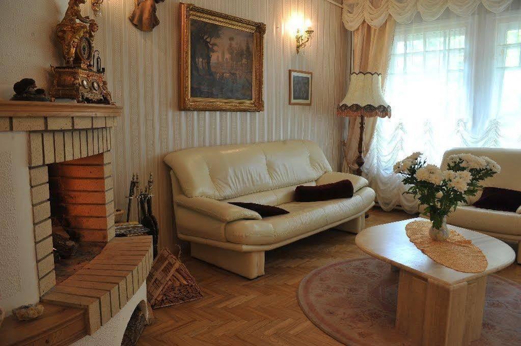 Villa Leonardo Ventspils Buitenkant foto