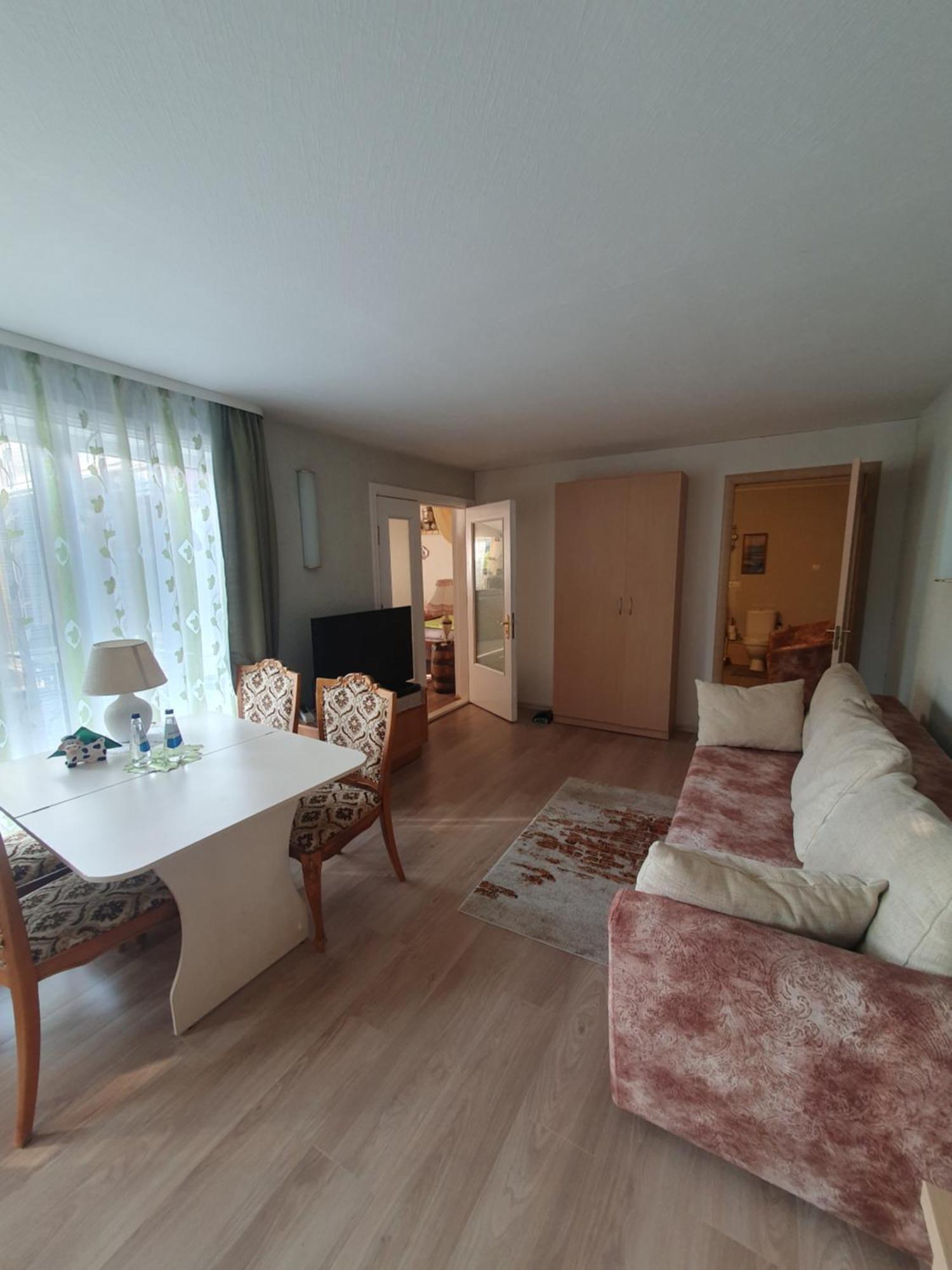 Villa Leonardo Ventspils Buitenkant foto