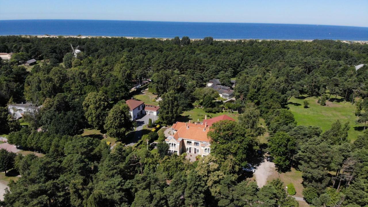 Villa Leonardo Ventspils Buitenkant foto